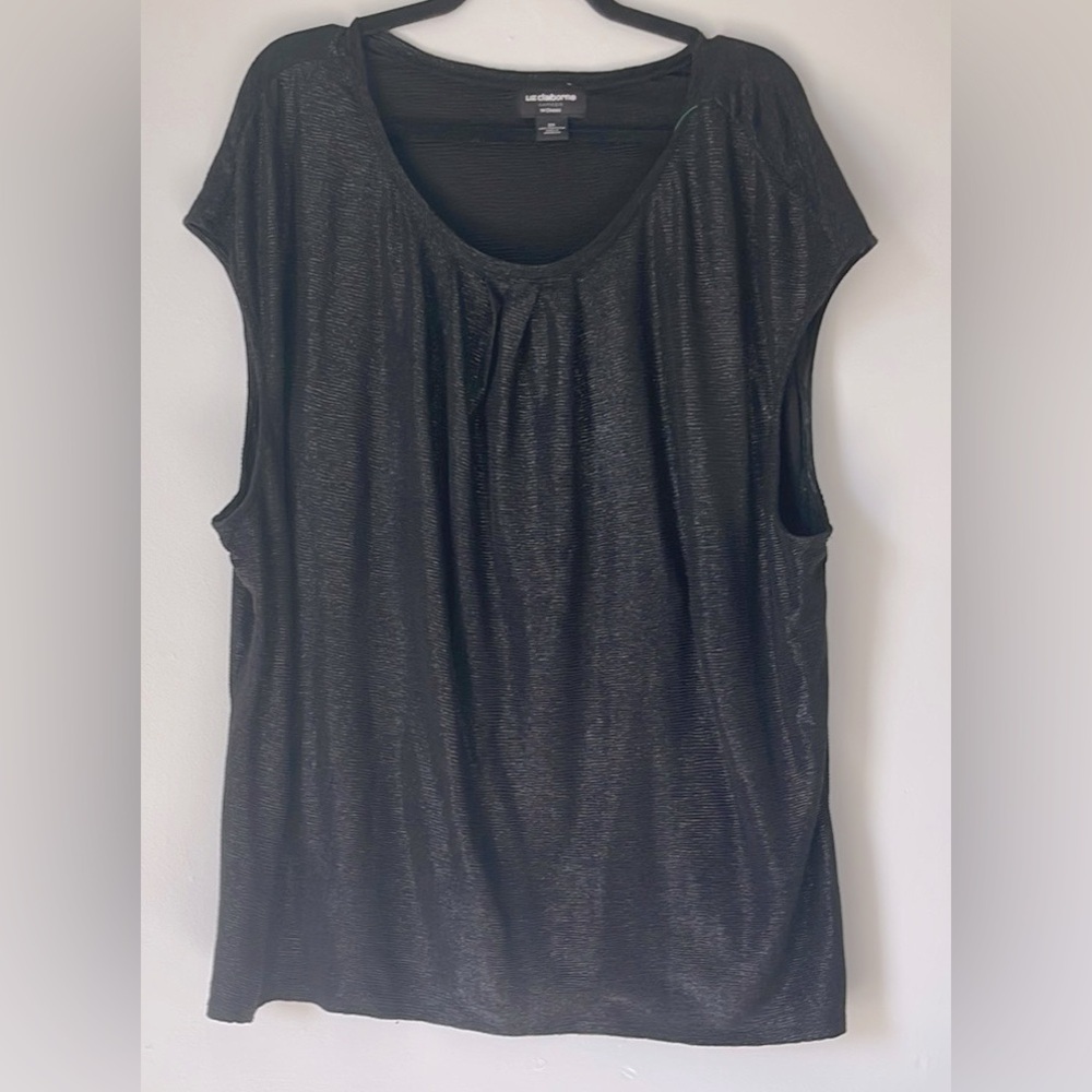 Liz Claiborne Plus Size 2X Black Top Women Shimmer pleated Neckline Cap Sleeve